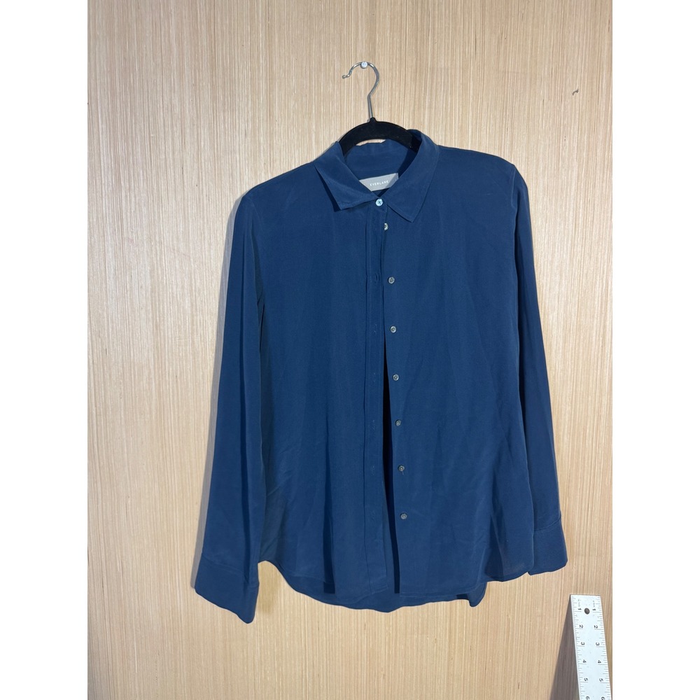 Everlane Women 6 Navy Blue 100% Silk Relaxed Fit Long Sleeve Button Down Blouse